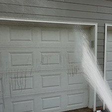 Colonial-House-Washing-and-Concrete-Cleaning-in-Carpentersville-Illinois 5